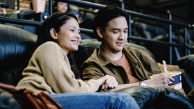 Sinopsis Ganjil Genap, Dilema Cinta di Persimpangan Tiga Hati