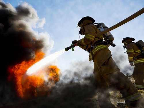 Kebakaran Hingga 5 Tewas di Jakut Diduga karena Cas Mobil Listrik 