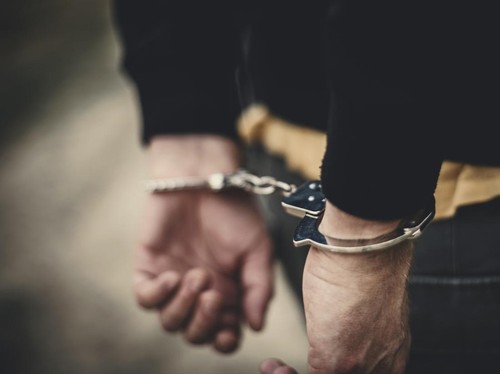 Polisi Tangkap Pembunuh Pria Bersimbah Darah di Trotoar Tanah Abang