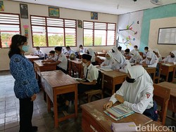 Ironi! Ribuan Anak di Blitar Enggan Sekolah Meski Orang Tua Berpunya