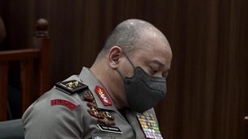Polri Sebut Berkas Pemecatan Teddy Minahasa Masih Diproses