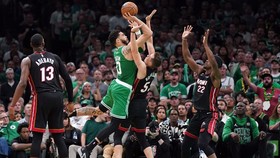 FOTO: Miami Heat ke Final NBA, Celtics Gagal Cetak Sejarah