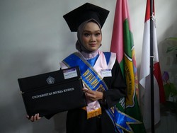 Mahasiswi Lulusan Terbaik UMK Kudus Ngaku Dapat Kekerasan Verbal dari Warek