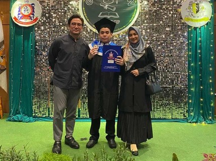 Kisah Cindy Fatikasari & Tengku Firmansyah Asuh dan Didik Anak ASD hingga Lulus SMA