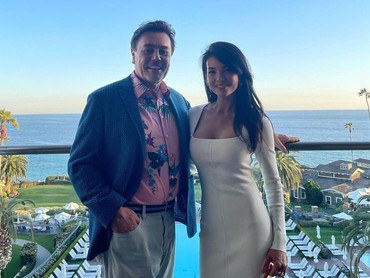 img-title Perdana Farah Quinn Spill Foto Suami Baru, Disebut Mirip Elon Musk-Tony Stark