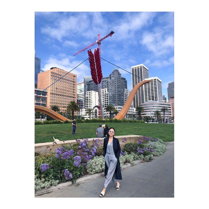 <p>Kini, Kim Hee Ae bermain dalam drakor berjudul <em>Queenmaker</em>. Serial ini tayang di Netflix pada 14 April 2023. (Foto: Instagram @heeae_official)<br /><br /><br /></p>