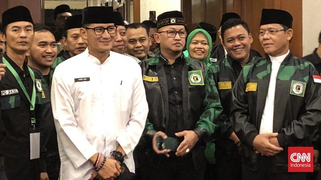 Sandiaga Uno mengungkapkan alasan hingga detik ini dirinya masih juga belum bergabung dengan partai mana pun.