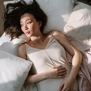 Bukan Daster Biasa, Model Baju Tidur Ini Dijamin Bikin Kamu Cantik Meski di Rumah Saja