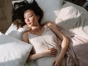 Bukan Daster Biasa, Model Baju Tidur Ini Dijamin Bikin Kamu Cantik Meski di Rumah Saja