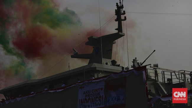 Kapal Perang Republik Indonesia (KRI) Teluk Hading 538 yang terbakar di Perairan Selayar diklaim dalam kondisi layak operasi.