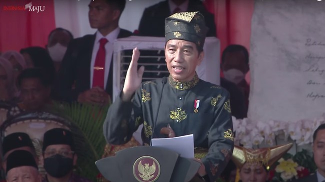 Presiden Jokowi berkata setiap menteri harus mengawasi anggaran di instansi masing-masing di tengah isu dugaan korupsi Mentan Syahrul Yasin Limpo.