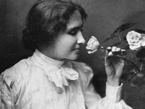 Sosok Inspiratif Helen Keller, Penulis Buta dan Tuli yang Bisa Terbangkat Pesawat