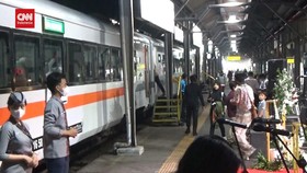 VIDEO: PT KAI Luncurkan 5 Kereta Baru Di Hari Lahir Pancasila