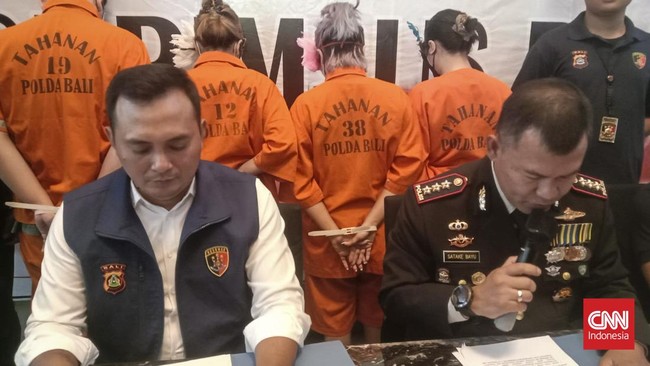 Tiga Selebritis Instagram (Selebgram) jadi tersangka slot judi online untuk menarik banyak penonton dan para pemain judi online.