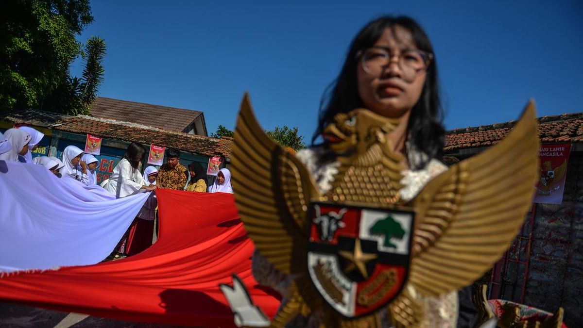 70 Contoh Penerapan Nilai-Nilai Pancasila di Kehidupan Sehari-hari