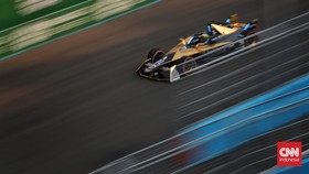 FOTO: Persaingan Ketat di FP1 Formula E Jakarta 2023
