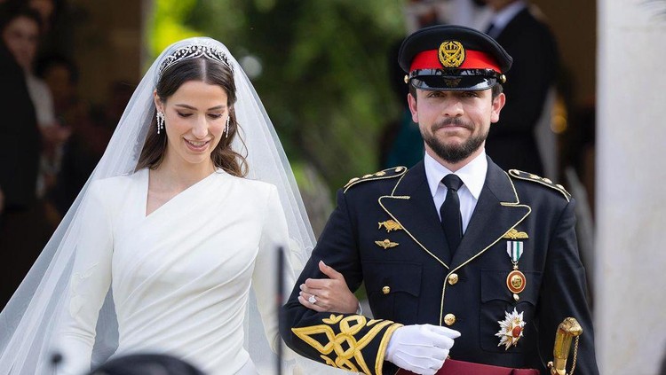 Pernikahan Putra Mahkota Hussein dan Rajwa Al Saif Pernikahan Putra Mahkota Hussein dan Rajwa Al Saif