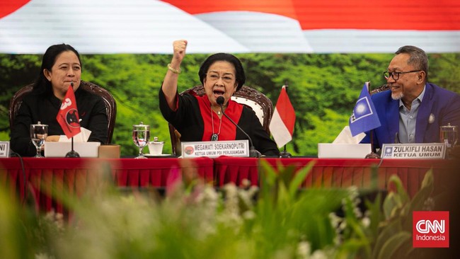 Megawati ingin mengoreksi, bahwa selama ini ada kesan hanya relawan yang memenangkan capres.