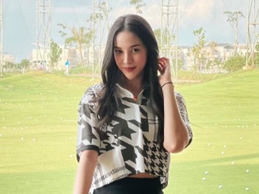 Ibu Anya Geraldine Disebut Mirip Luna Maya