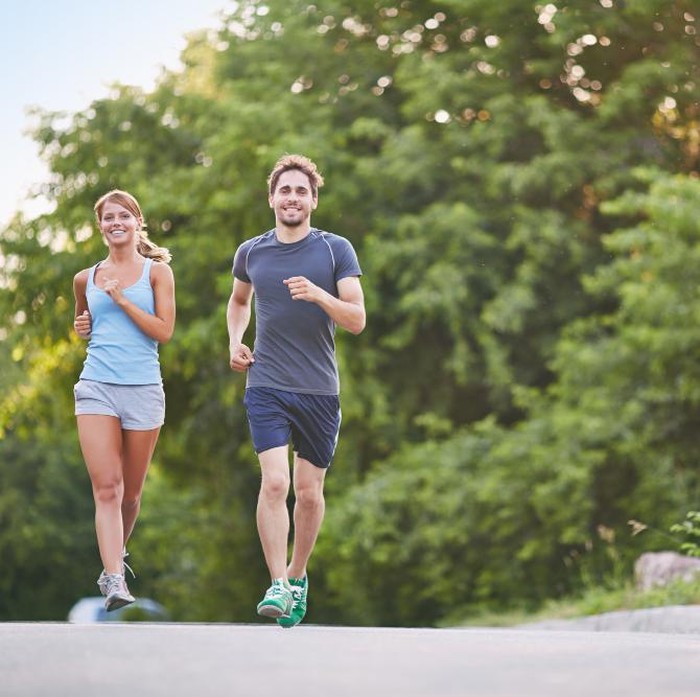 Banyak bergerak aktif