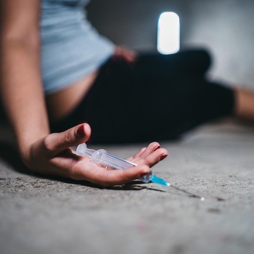 Terbukti Konsumsi Obat Keras, Ini Alasan Artis N Dibebaskan