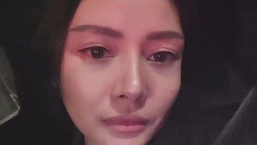 Unggah Potret Selfie, Mawar AFI Diduga Tengah Bersedih