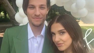 img-title Bon Jovi Bicara soal Pernikahan Putra Tampannya dengan Millie Bobby Brown
