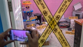 FOTO: Penggerebekan Pabrik Ekstasi Rumahan di Tangerang dan Semarang