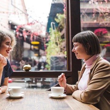img-title Jangan Keburu Takut, Ini 7 Cara Menambah Relasi Pertemanan yang Pas untuk Seorang Introvert!
