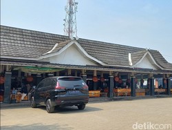 Penjualan Sate Maranggi Merosot Imbas Gapeka, Apa Kata PT KAI?