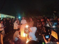 Ganjar, Erick Thohir hingga Sandiaga Terbangkan Lampion di Borobudur