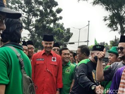 Ganjar Pranowo Tiba di DPW PPP DKI, Disambut Teriakan Presiden
