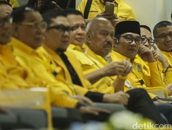 Golkar Gelar Rapat Pleno Persiapan HUT dan Pilkada, RK-Airin Hadir