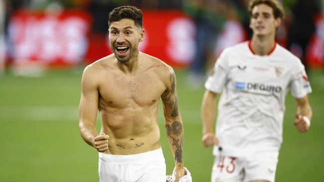 Bintang timnas Argentina Gonzalo Montiel mengalami cedera jelang melawan Indonesia dan Australia pada FIFA Matchday.