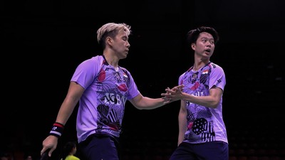 Marcus Fernaldi Gideon Bongkar Obrolan Soal Pensiun ke Kevin Sanjaya Marcus Fernaldi Gideon menceritakan obrolan bersama sang rekan Kevin Sanjaya Sukamuljo soal keputusan pensiun yang telah diumumkan Sabtu (9/3).