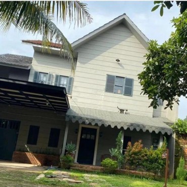 Isu Cerai, 7 Potret Diduga Kondisi Rumah Arya Saloka & Putri Anne Terbengkalai