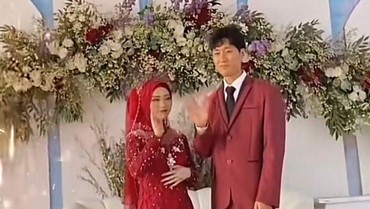 Wanita Garut Dinikahi Pria Korea, Keluarga Suami Syok Lihat Tamu Undangan