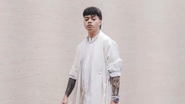 Terpopuler: Reza Arap Rayakan Waisak di Borobudur VS BCL Ucap I Love You ke Ariel NOAH