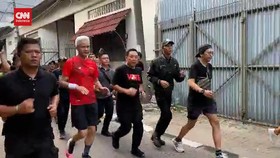 VIDEO: Kegiatan Capres, Ganjar Lari Di Glodok, Anies Nonton Formula E