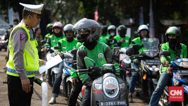 Tilang uji emisi yang dijadwalkan 1 November - 31 Desember dihentikan polisi hanya sehari setelah pelaksanaan.
