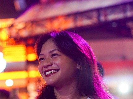 5 Potret Gaya Liburan Amel Carla, Santai tapi Tetap Tampil Stylish Nih