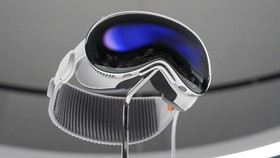 Headset Apple Vision Pro Rp51 Jutaan, Apa Hebatnya?
