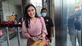 Brigita Manohara Mengeluh Terseret Kasus Gegara Pemberian Ricky Ham
