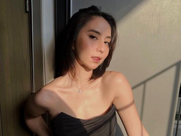 img-title Foto Dipakai Akun Open BO, 7 Gaya Clairine Clay Dinilai Terlalu Vulgar & Seksi