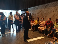 Kepingan Palu Hakim di Lingkar Industri Keuangan