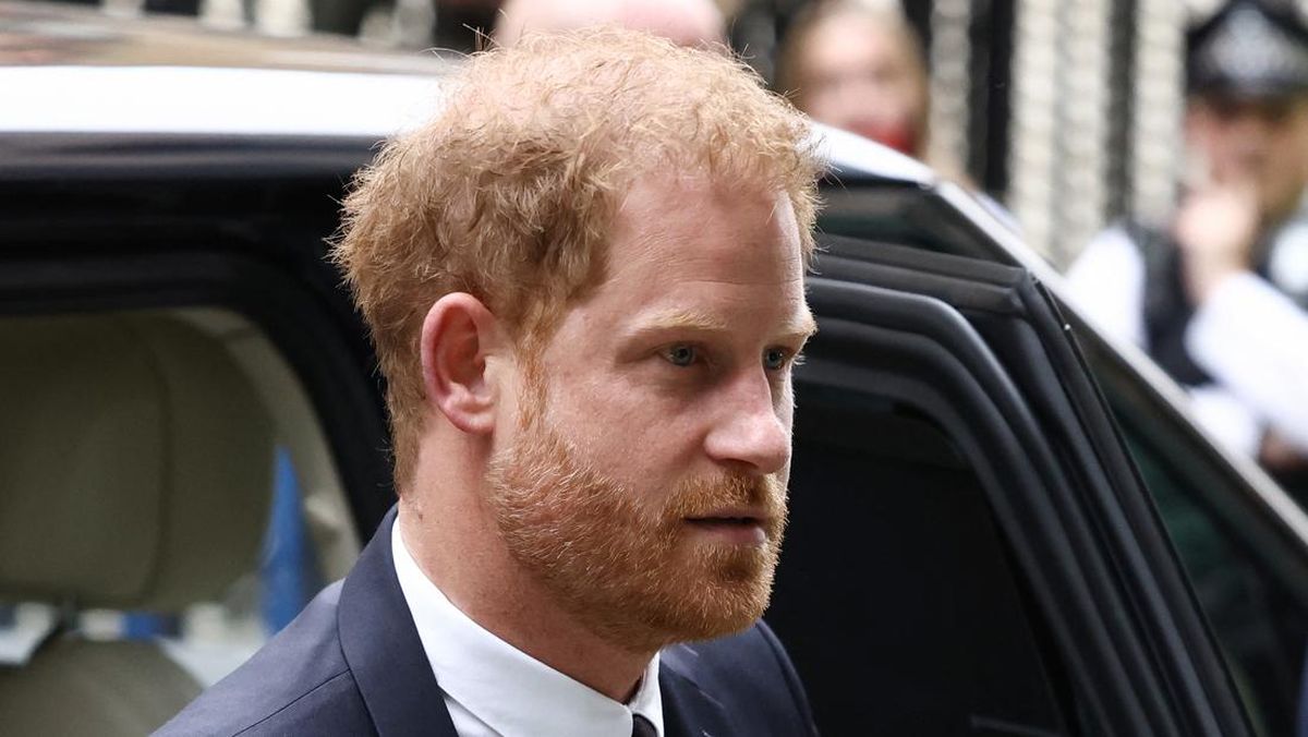 Pangeran Harry Kalah dalam Gugatan Melawan Daily Mail