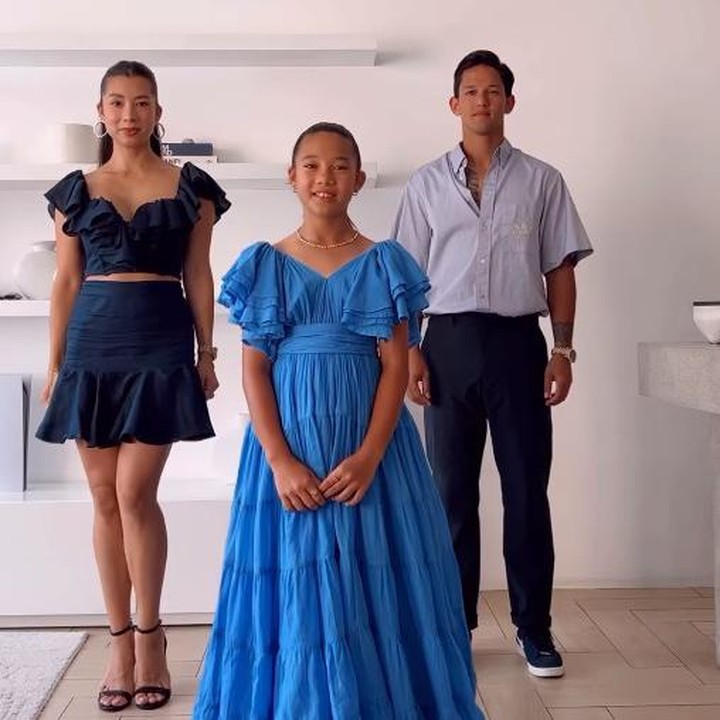 <p>Setelah menikah dengan Irfan Bachdim, Jennifer Bachdim dikaruniai 4 orang anak, Bunda. Anak pertamanya yang bernama Kiyomi Sue Bachdim, bahkan sudah beranjak remaja, lho. (Foto: Instagram: @jenniferbachdim)</p>