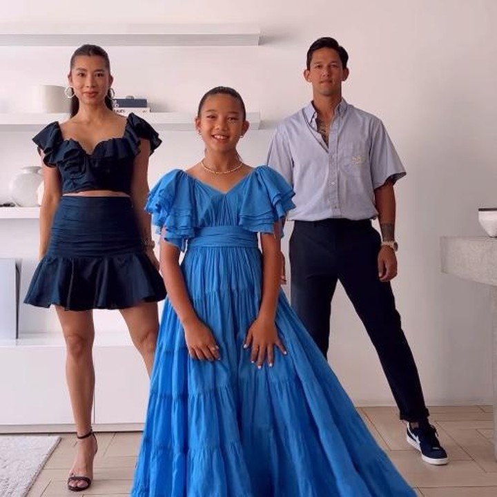 <p>"Aww, <em>we watch her grow to a very beautiful and kind hearted little lady. Congratulations Kiyomi!,</em>" ungkap seorang netizen. "Aaaaa Congrats, Kiyomi cantik sekali. Semoga tetap bertumbuh jadi anak yang cantik, bijaksana, berbahagia dan jadi berkat untuk sekitarmu kelak ya Kiyomi," kata yang lainnya. (Foto: Instagram: @jenniferbachdim)</p>