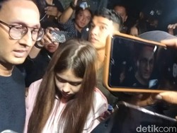 Terkait Video Syur 47 Detik, Rebecca Klopper Muncul tapi Bungkam