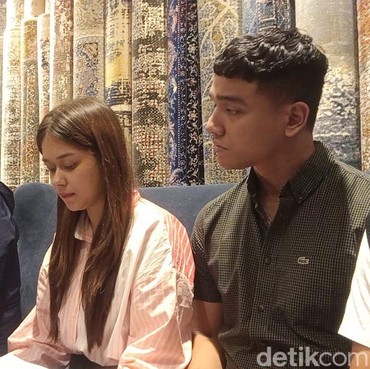7 Potret Ekspresi Rebecca Klopper Tertunduk Lesu Minta Maaf atas Video Syur
